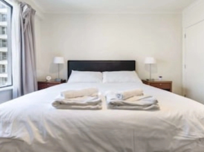 Modern One Bedroom Apartment in CBD