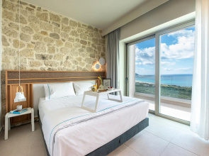 Villa Cielo I Free Heated Pool Stunning Seaview