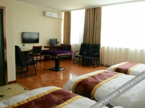 YiJing Business Hotel Of ZhangYe