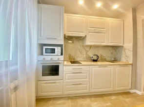 Апартаменты Студия на улице Демонстрации 8