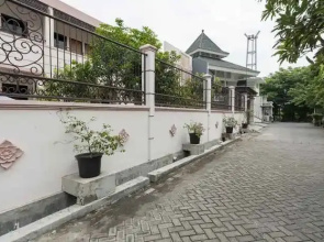 KoolKost Syariah near UPN Veteran