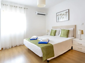 Gard nia in Tavira With 2 Bedrooms and 2 Bathrooms