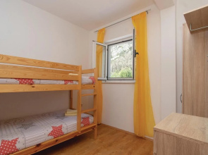 Awesome Home in Trstenik With Wifi and 2 Bedrooms