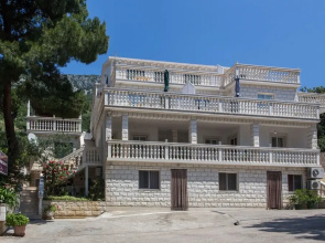 Apartments Villa Dingac - Borak