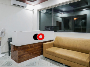 Capital O 41373 Hotel Kohinoor Residency