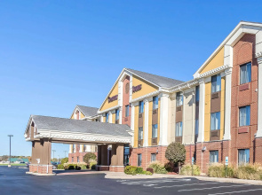 Comfort Suites St Charles - St Louis
