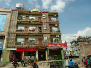 OYO 195 Global Hotel and Restaurant