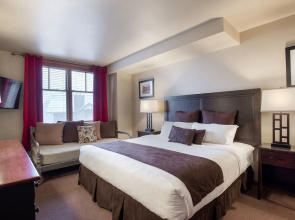 Zephyr Mountain Lodge, Condo | 4th Floor Tucked Into The Woods Ski-In/Ski-Out (Select-Rated Condo 1402)