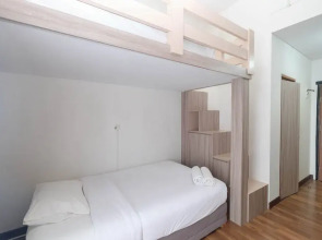 Comfortable and Cozy Stay Studio at Dave Apartment