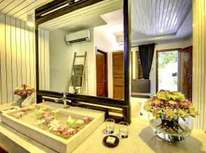 La Residence Blanc DAngkor