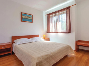 Beautiful Home in Seget Vranjica With Wifi and 2 Bedrooms