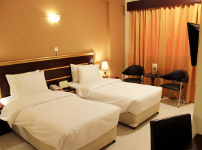 Montreal Naif Hotel
