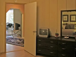 Camellia Cottage