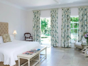 Highlands Country House