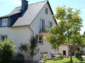 Comfortable Holiday Home Manderscheid With Garden