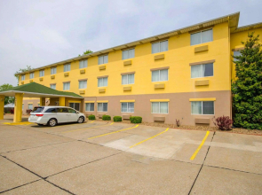 Quality Inn Evansville Eastland Area
