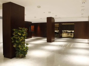 Ros Tower Hotel