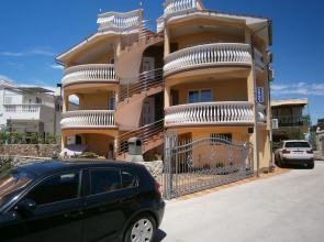 Beautiful Holiday Apartment Sanela for Relaxed Vacation