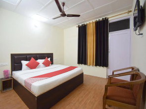 OYO 12157 Hotel Annapurna Guest House