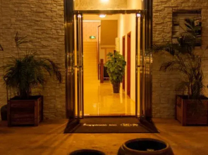 Happiness Inn