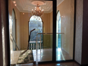 Отель Lux Palace