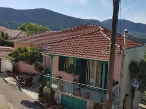 spiros house