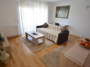 Apartment Dina 52