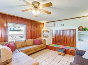 Arkansas Cabin w/ Deck < 1 Mi to Norfork Lake