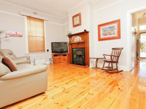 Emaroo Cottages Broken Hill