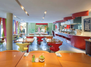 Отель ibis Styles Bali Legian