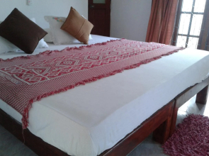 Lakeside resort Habarana