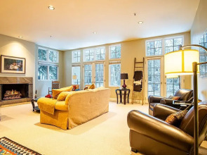 Trail Creek Treasure - Luxury 3BD nr SV Ski Lifts