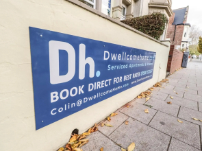 Find "DWELLCOME HOME Ltd" site for 10oo10 assurance from our guests FIVE DOUBLE Bedroom Townhouse 6 beds with STUNNING Bathroom, ensuite, fully equipped kitchen dining room, 100Mbps broadband, free parking Miles better than a hotel