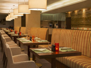 DoubleTree by Hilton Hotel and Residences Dubai Al Barsha