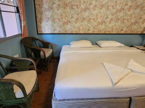 Safari Riviera Resort