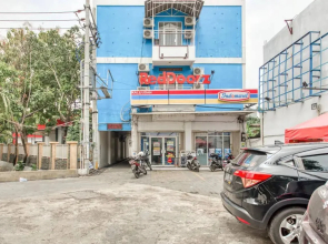 RedDoorz near Pantai Ria Kenjeran