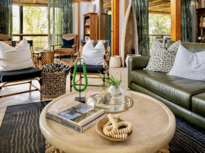 Makakatana Bay Lodge