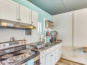 Steps to Sand: Remodeled North Myrtle Beach Condo!