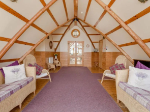 Rabbie Burns Lodge