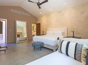 Sunny Vacation Villa 46