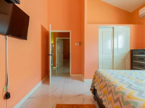 Cayman’s Luxury Estate VacayStay