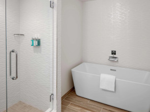 Embassy Suites by Hilton San Diego Bay Downtown