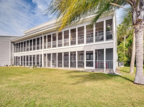 Condo on St Johns River w/ Boat Dock Access!