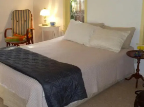 Rose Cottage Picton