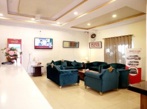 Royalton Inn Hotel