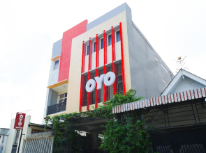 Super OYO 389 Sky Guesthouse