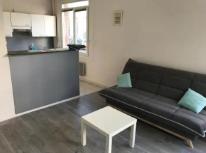 Studio 50m Plage
