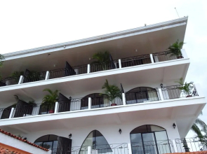 La Mariposa Hotel