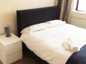 Poplar Grove Serviced Accommodation