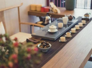 Xiyou Boutique Hostel (Fenghuang Hongqiao)